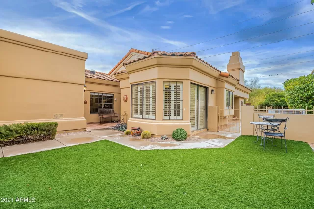 MLS: 6186674 Condo For Sale