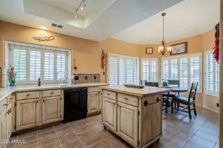 Photo #3: 6186674 Listing