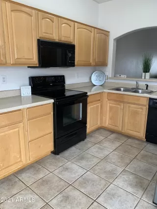 Photo #3: 6186708 Listing