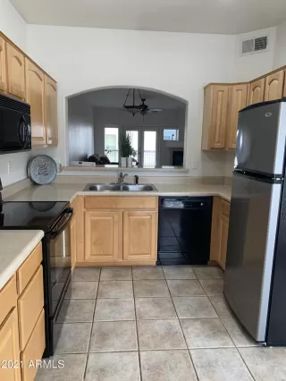 Photo #4: 6186708 Listing