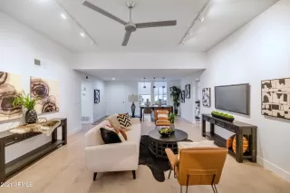 Photo #3: 6186768 Listing