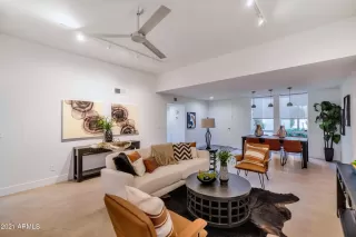 Photo #4: 6186768 Listing