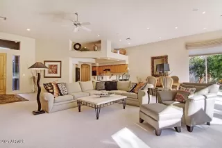 Photo #3: 6186797 Listing