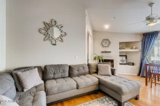 Photo #3: 6186898 Listing