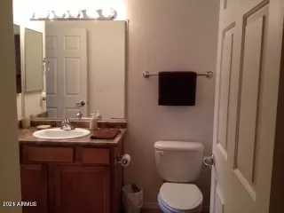 Photo #5: 6187300 Listing
