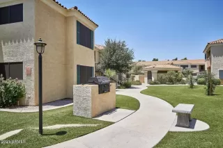Photo #6: 6187300 Listing