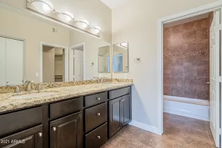 Photo #6: 6187368 Listing