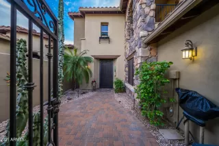 Photo #2: 6187630 Listing 