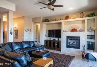 Photo #3: 6187684 Listing