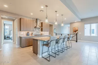 Photo #5: 6187710 Listing 