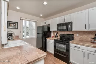 Photo #4: 6187789 Listing 