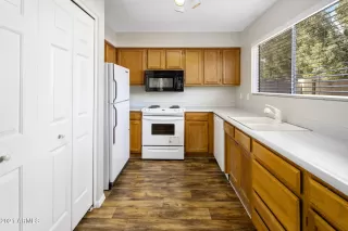 Photo #4: 6187943 Listing 