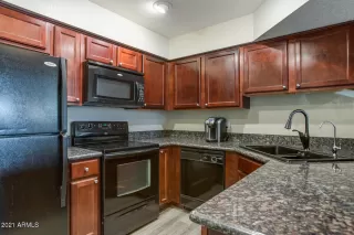 Photo #3: 6188089 Listing 