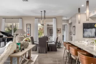 Photo #2: 6188252 Listing 