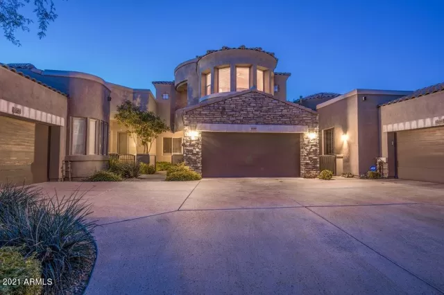 MLS: 6188384 Condo For Sale