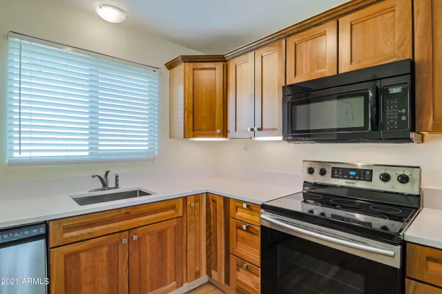 MLS: 6188386 Condo For Sale