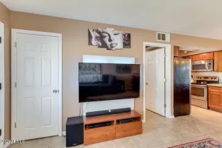 Photo #6: 6188590 Listing 