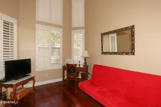 Photo #6: 6188610 Listing