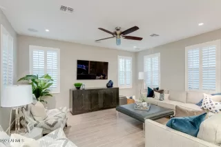 Photo #1: 6188999 Listing 