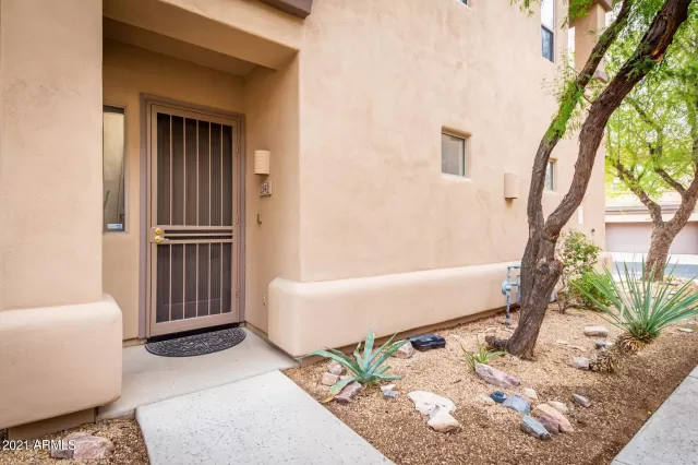 MLS: 6189025 Condo For Sale