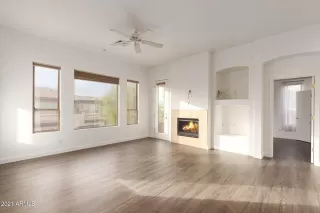 Photo #4: 6189025 Listing 