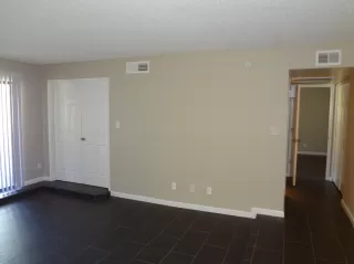 Photo #4: 6189050 Listing
