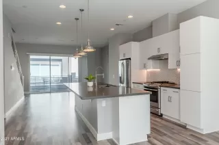 Photo #1: 6189088 Listing 