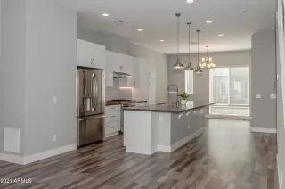 Photo #6: 6189088 Listing 