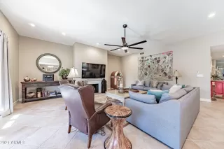 Photo #4: 6189173 Listing