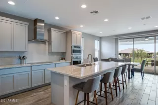 Photo #6: 6189185 Listing