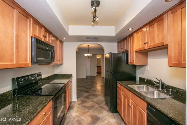 MLS: 6189249 Condo For Sale