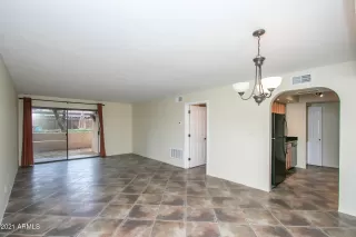 Photo #2: 6189249 Listing