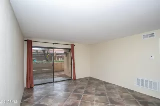 Photo #3: 6189249 Listing