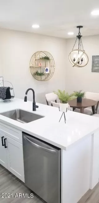 Photo #3: 6189285 Listing