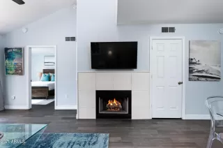 Photo #4: 6189303 Listing