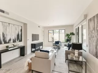 Photo #4: 6189349 Listing