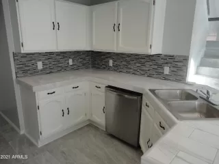 Photo #3: 6189429 Listing