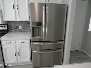 Photo #4: 6189429 Listing