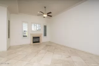 Photo #5: 6189459 Listing
