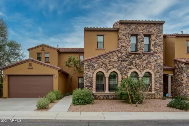 MLS: 6189584 Condo For Sale