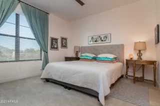 Photo #5: 6189700 Listing