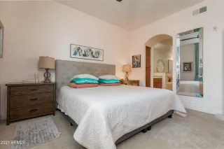 Photo #6: 6189700 Listing