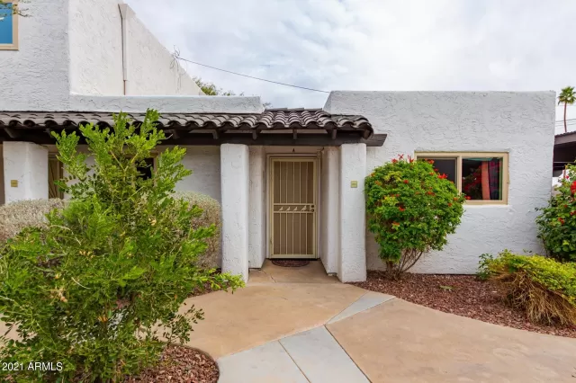 MLS: 6189775 Condo For Sale