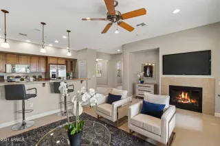 Photo #6: 6189899 Listing