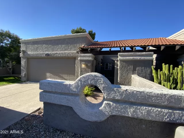 MLS: 6189940 Condo For Sale