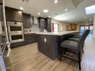 Photo #3: 6189940 Listing 