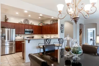 Photo #5: 6190422 Listing 