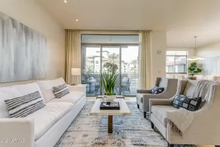 Photo #2: 6190476 Listing