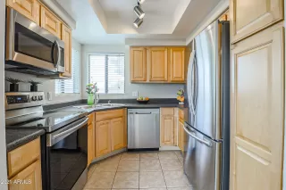 Photo #5: 6190491 Listing