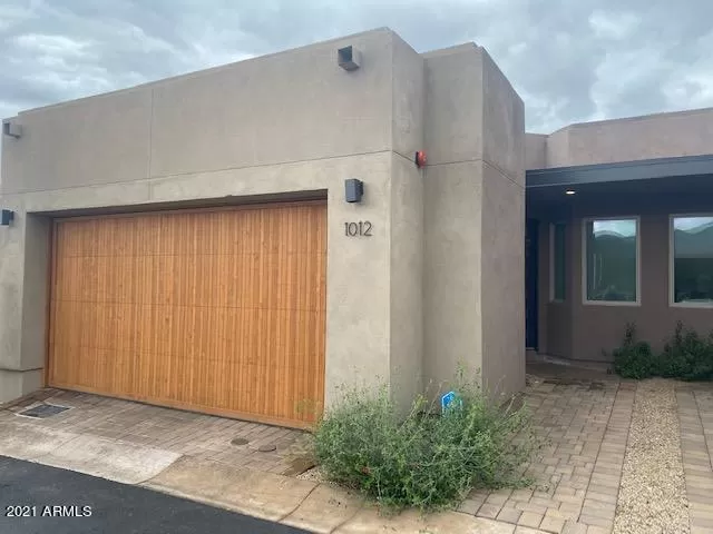 MLS: 6190495 Condo For Sale